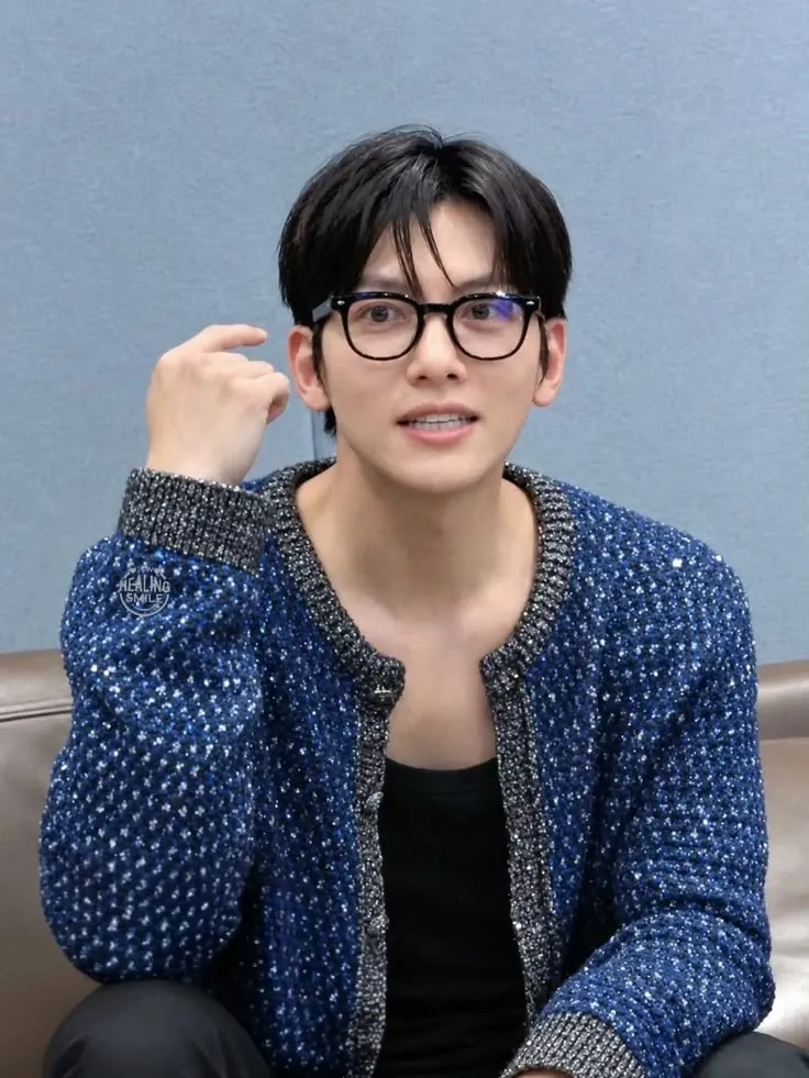 A moment captured by a fan of Ji Changwook