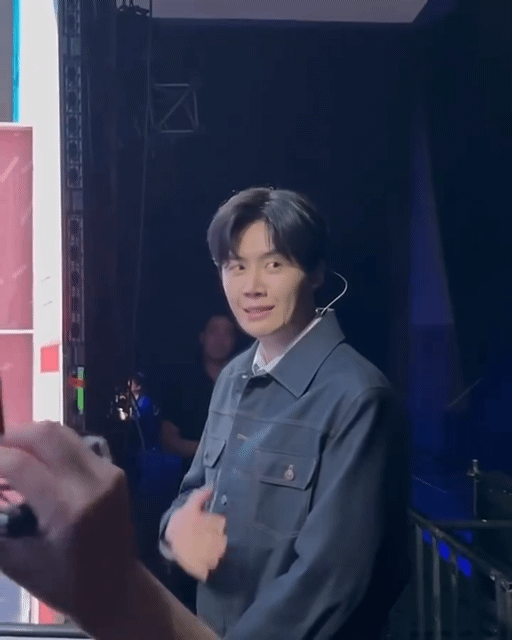 Behind-the-scenes cut of Kim Seonho