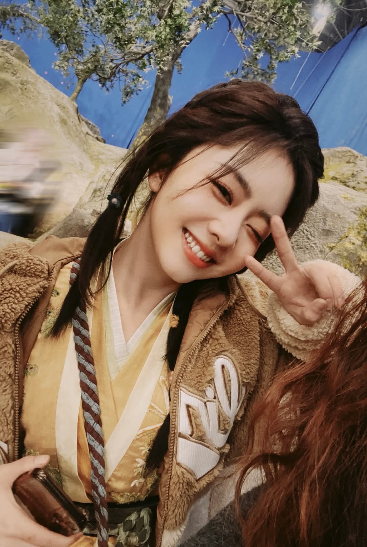 Behind-the-scenes cut of Tan Song Yun