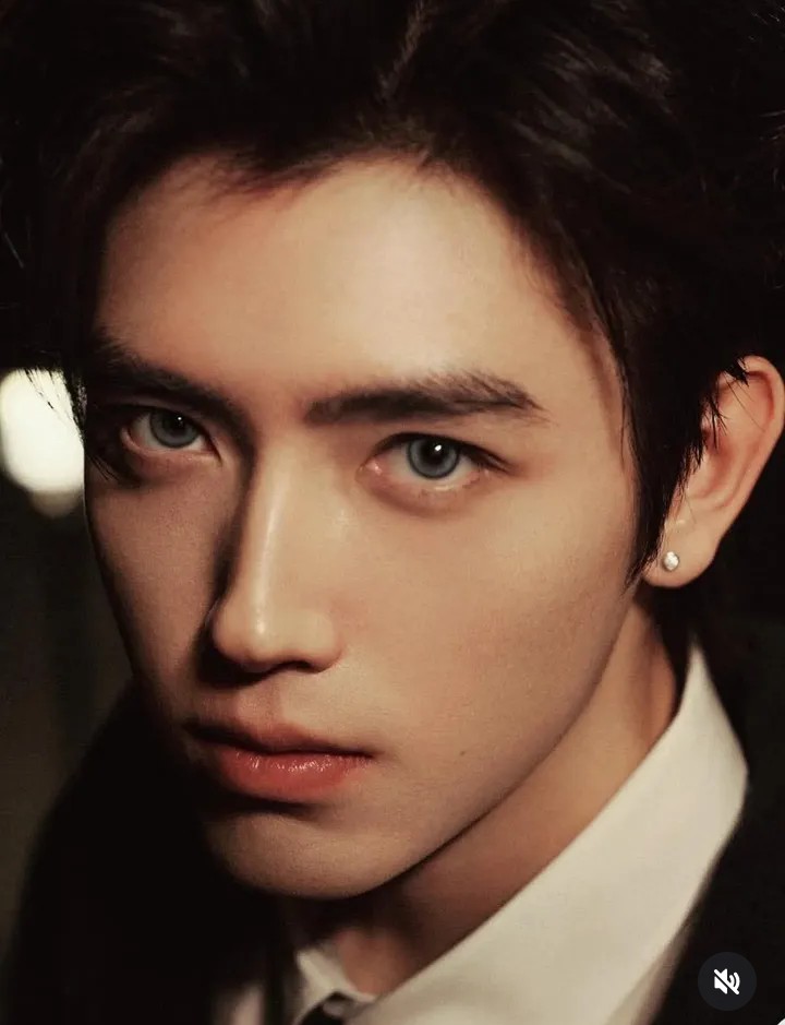 Behind-the-scenes cut of Arthur Chen