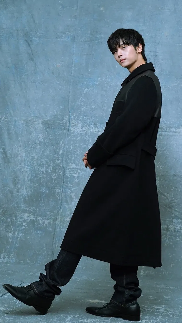 Emotional wallpaper shared by fans for Cha Hakyeon (N)