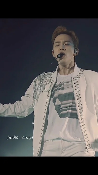 粉絲拍下的李俊昊瞬間