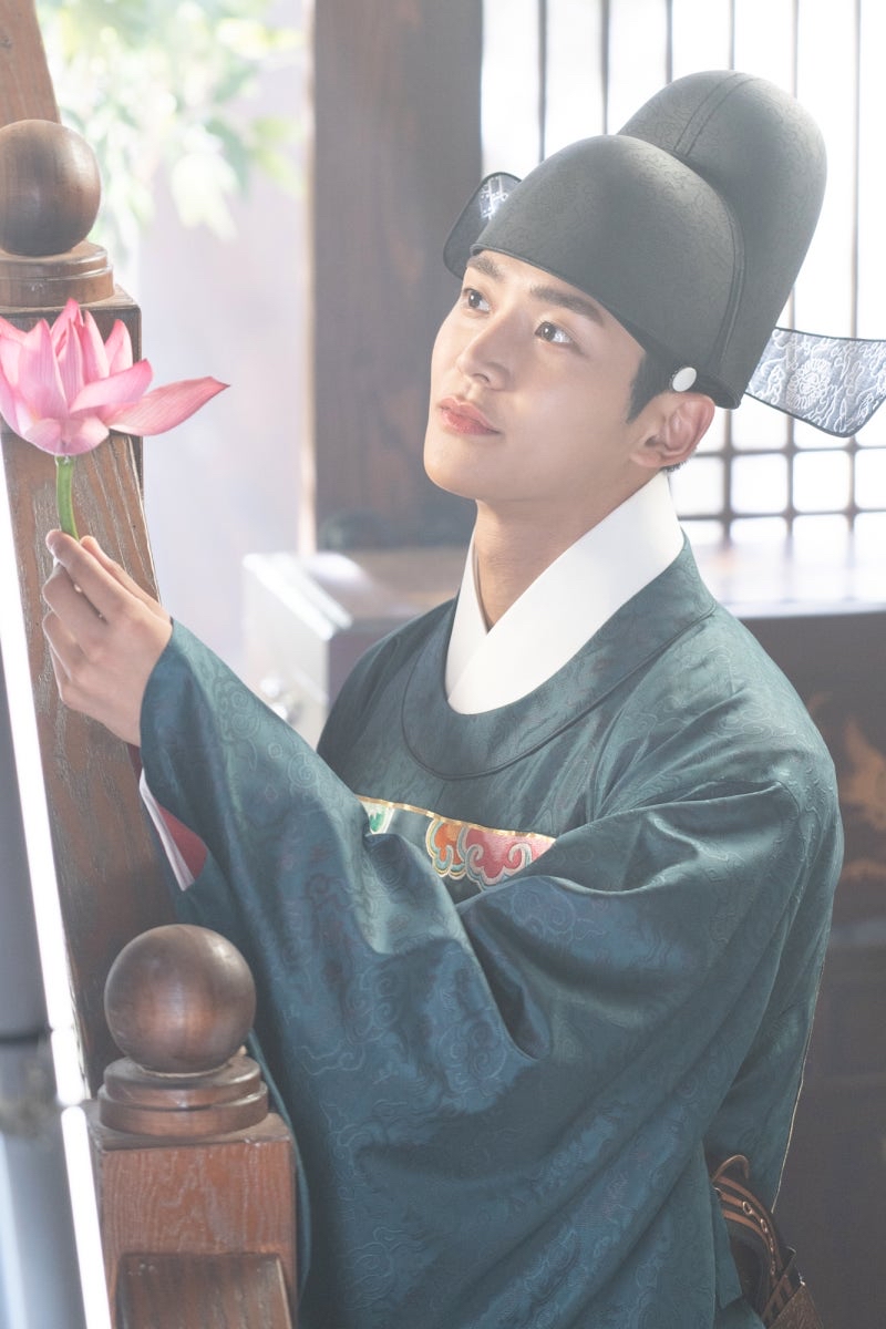 Cuplikan di balik layar dari Rowoon