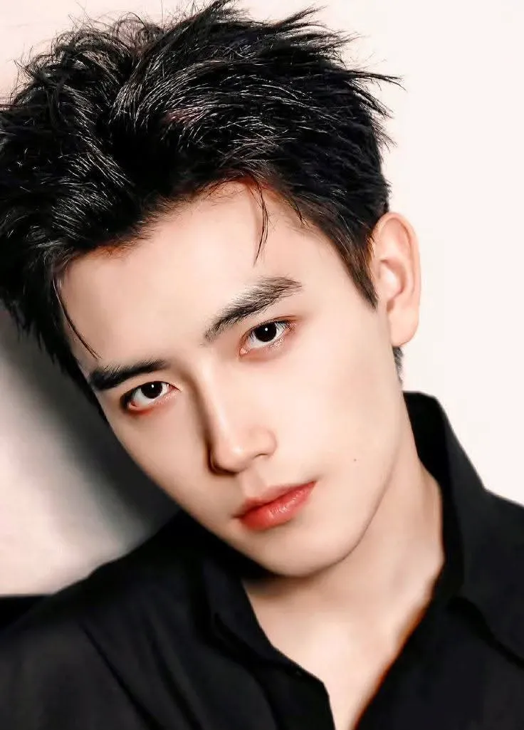 Behind-the-scenes cut of Arthur Chen