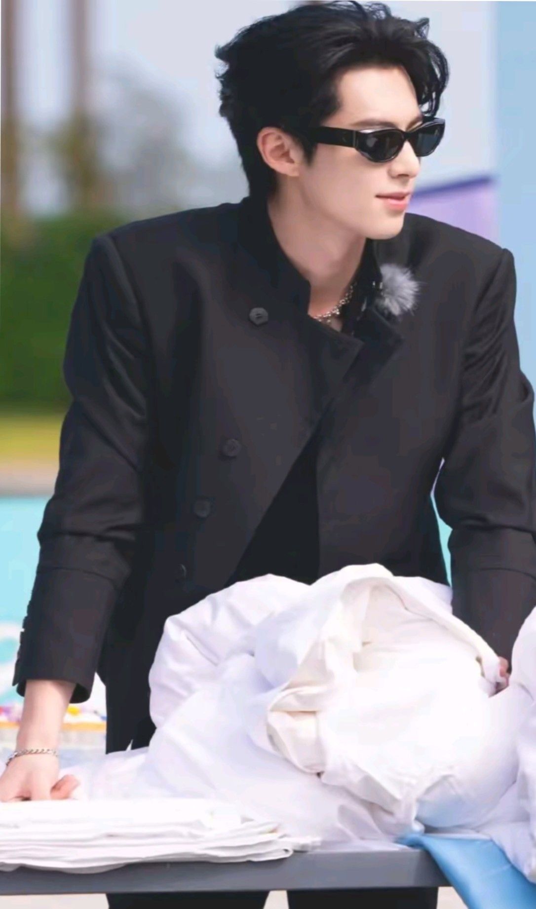 Behind-the-scenes cut of Dylan Wang