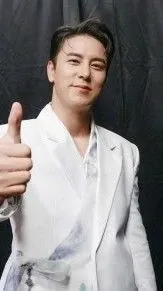 Foto kegiatan terbaru dari Jang Minho