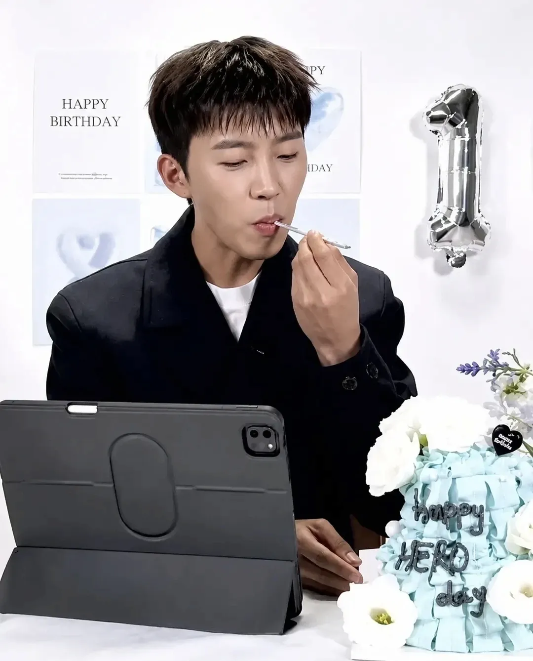 Cuplikan di balik layar dari Lim Youngwoong