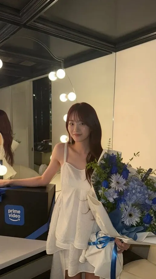 A moment captured by a fan of Cho Yihyun