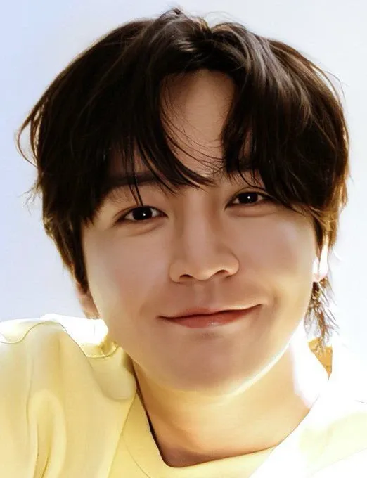 Latest photo of Jang Geunsuk