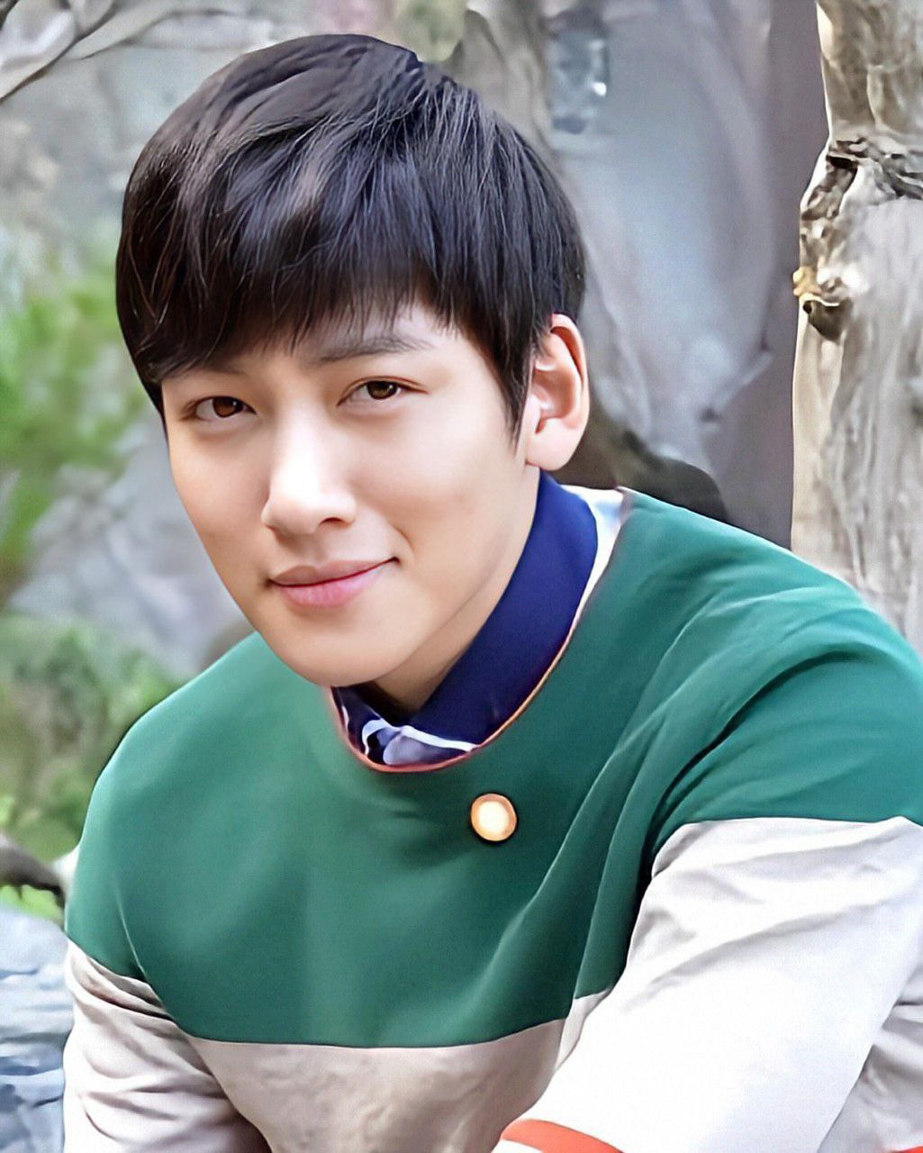 Latest photo of Ji Changwook