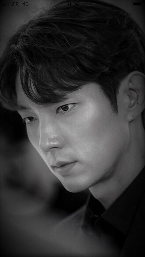 Foto terbaru dari Lee Joongi