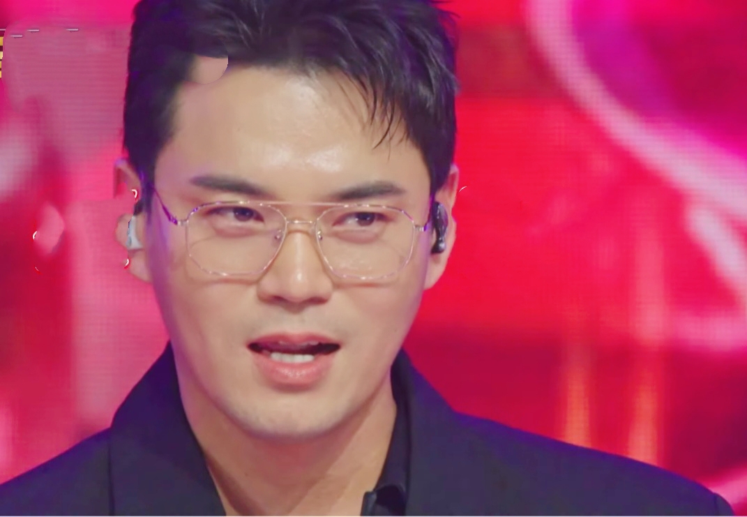 Recent activity shot of Cheonrokdam