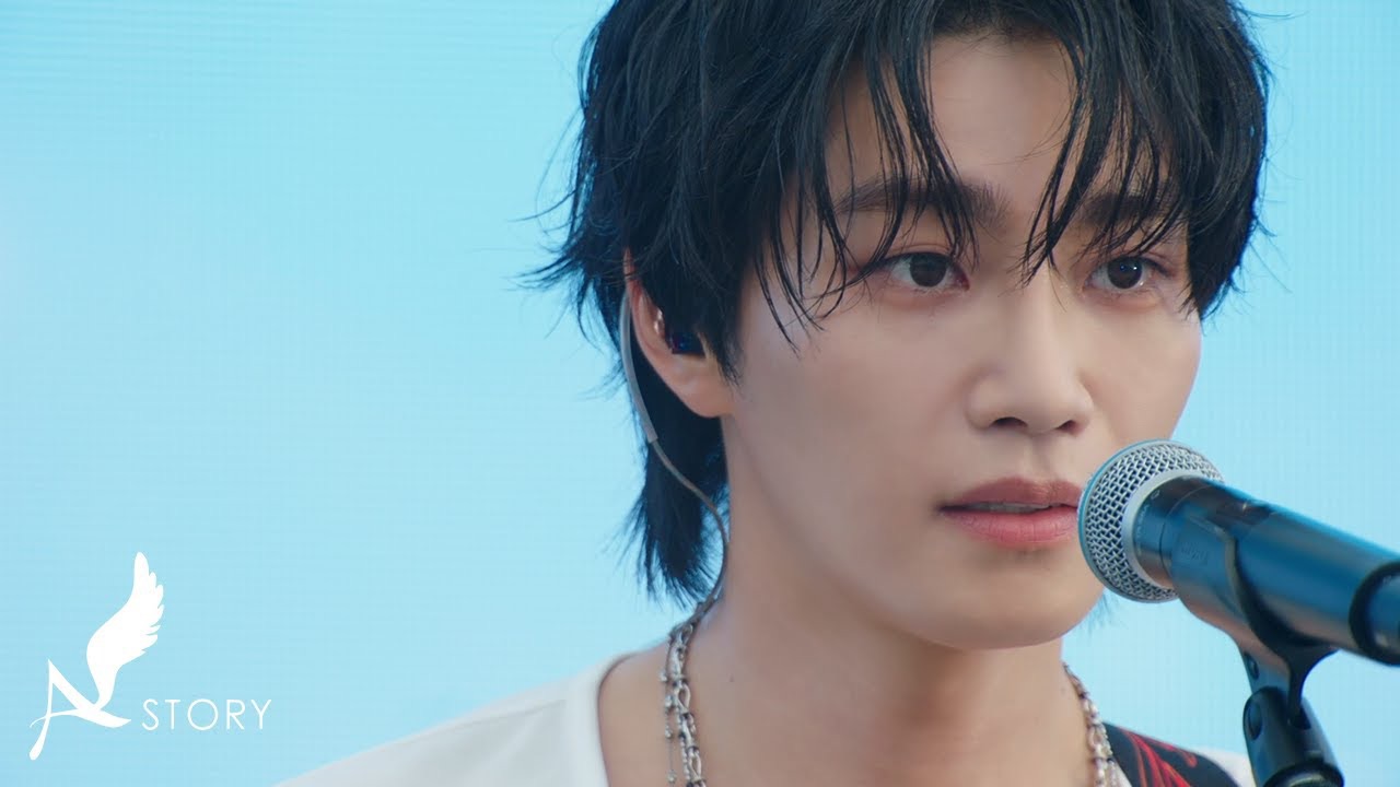 Behind-the-scenes cut of Kim Jaeyoung