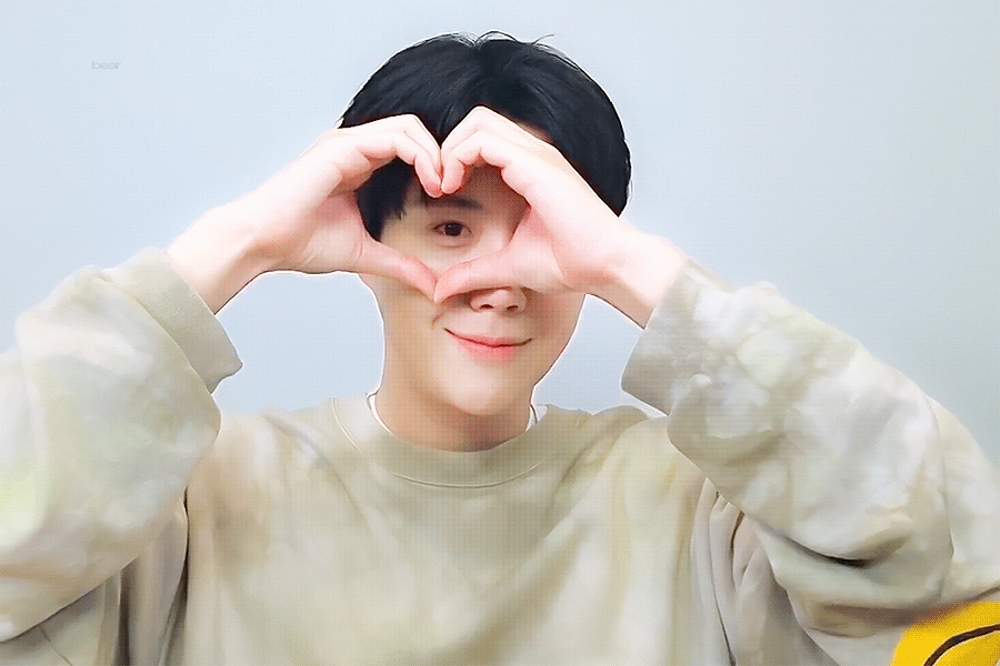 Foto kegiatan terbaru dari Kim Seonho