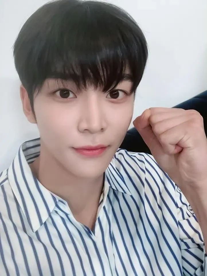 Cuplikan di balik layar dari Rowoon
