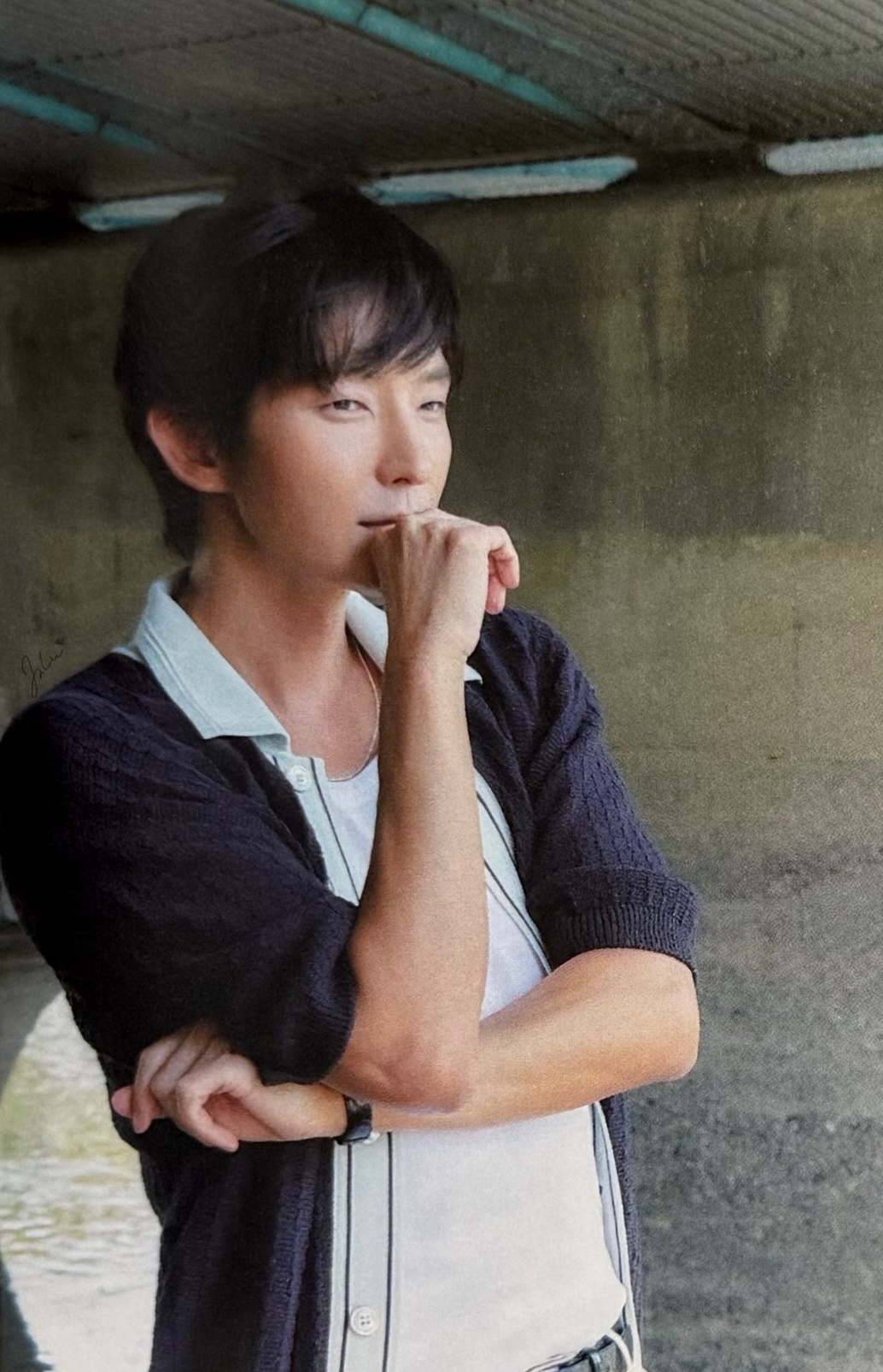 A moment captured by a fan of Lee Joongi