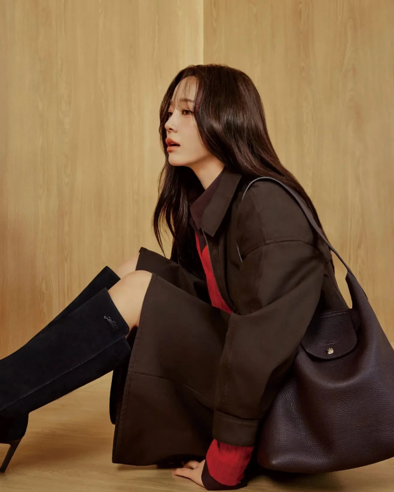 Behind-the-scenes cut of Kim Sejeong