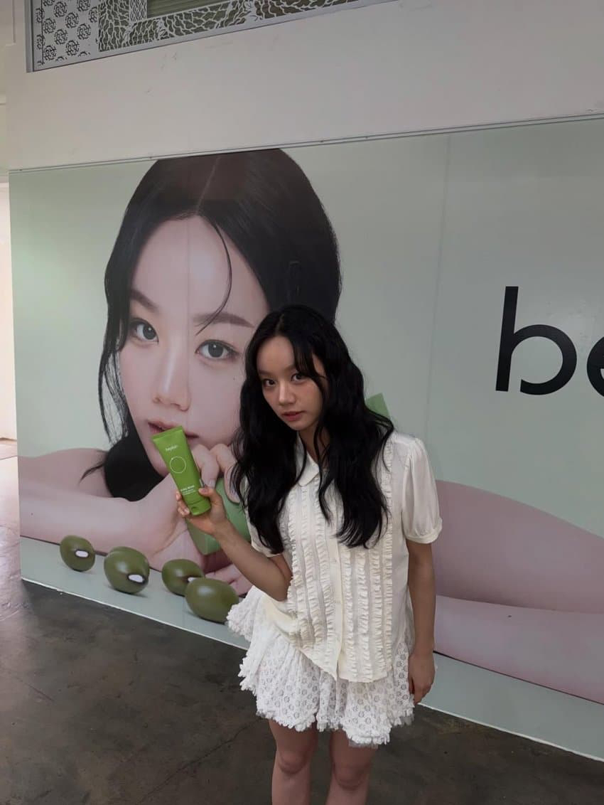 イ・ヘリのビハインドカット