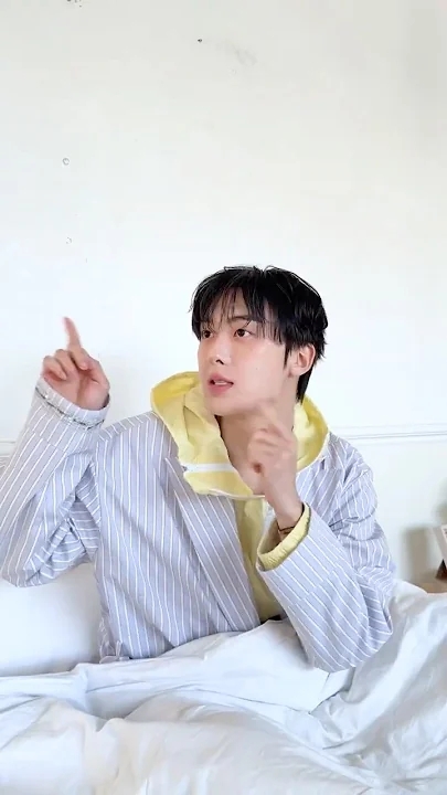 粉丝拍下的车银优瞬间