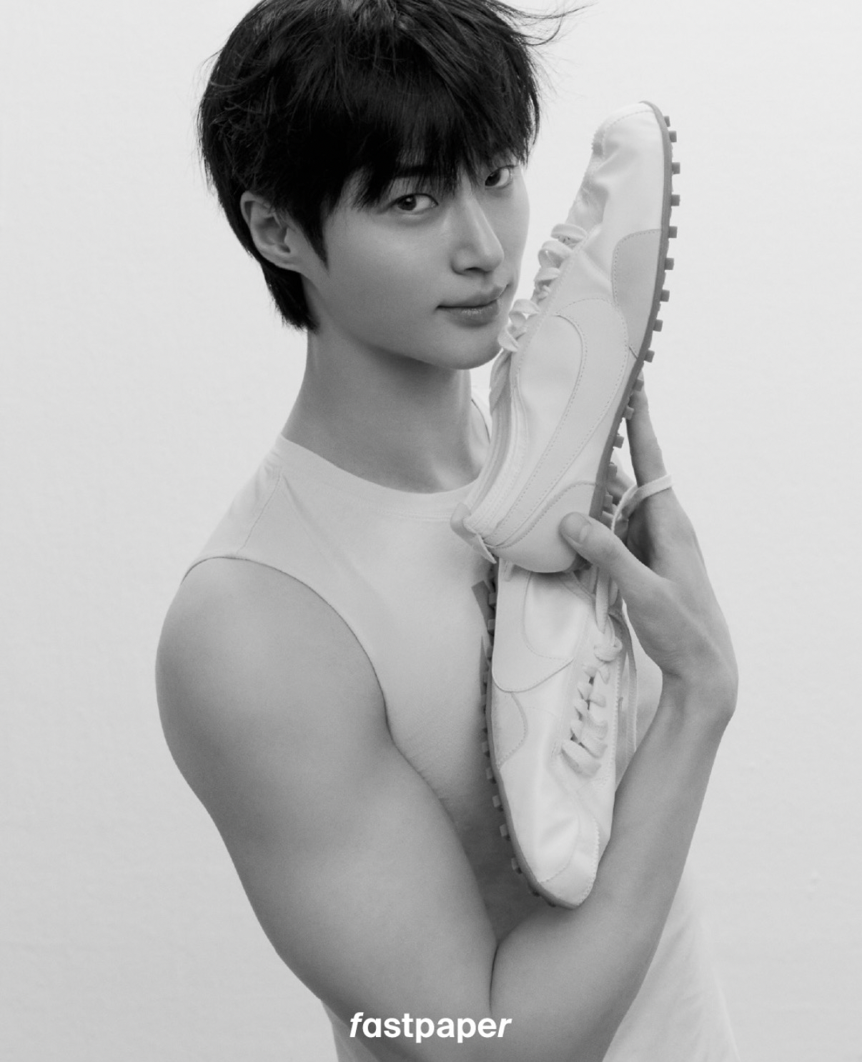 Behind-the-scenes cut of Byeon Wooseok