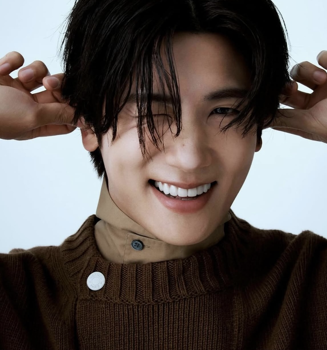 Behind-the-scenes cut of Park Hyungsik