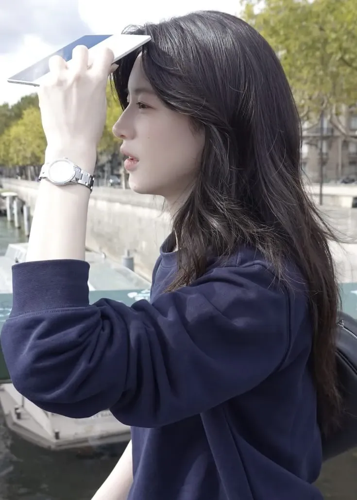 A moment captured by a fan of Go Younjung