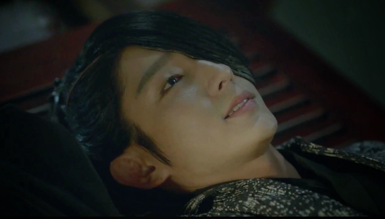 A moment captured by a fan of Lee Joongi