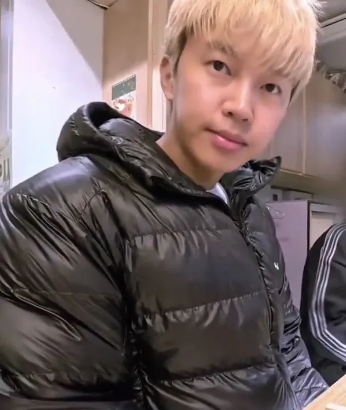 Behind-the-scenes cut of Lim Youngwoong
