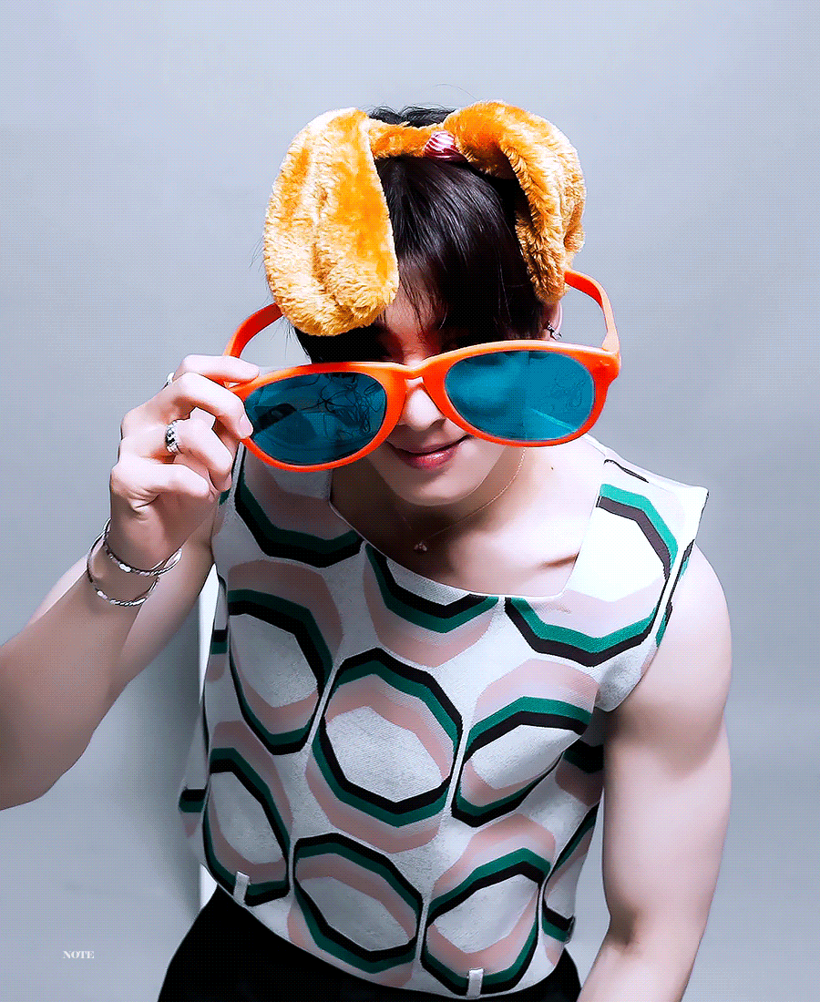 A moment captured by a fan of Cha Eunwoo