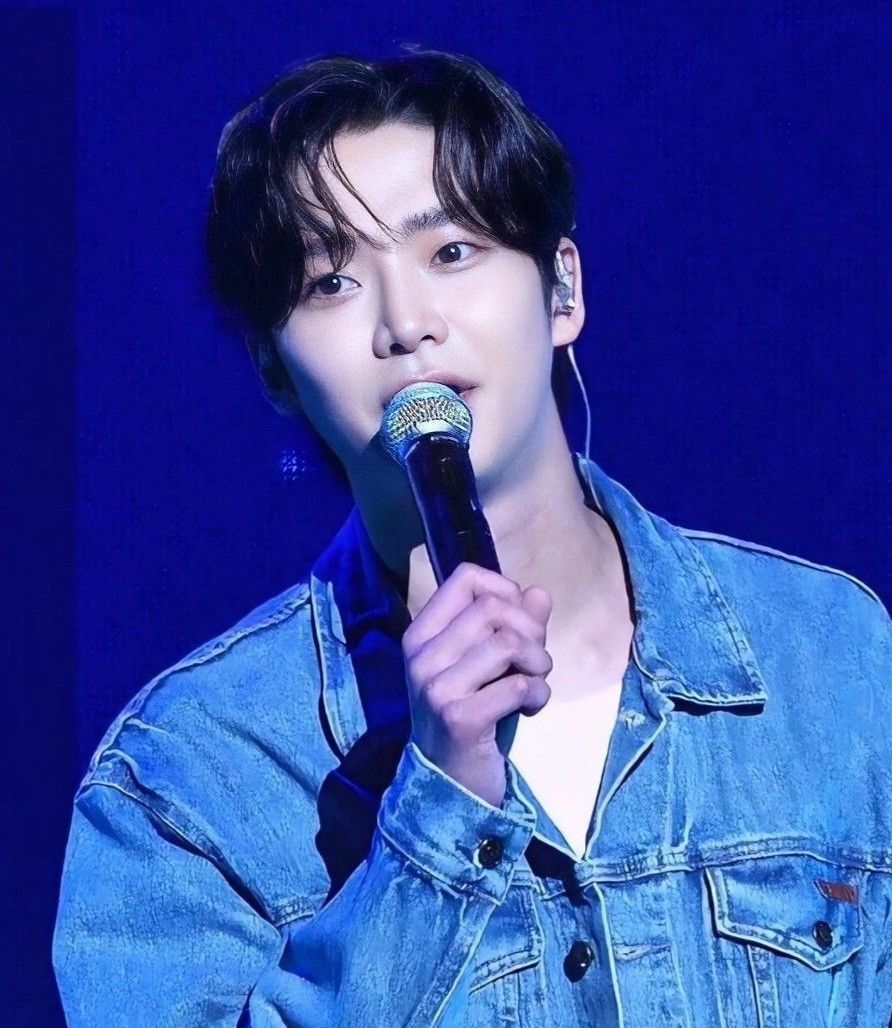 Latest photo of Rowoon