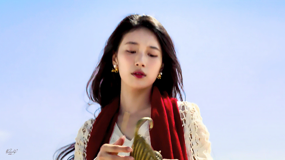 Latest photo of Bae Suzy