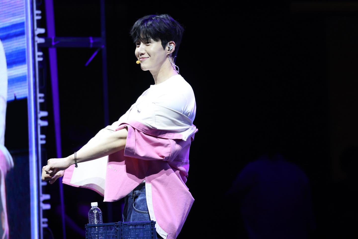 A moment captured by a fan of Kim Seonho