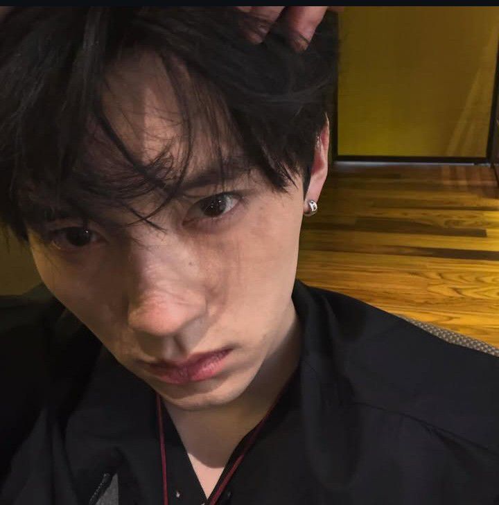 Behind-the-scenes cut of Zhou Yiran