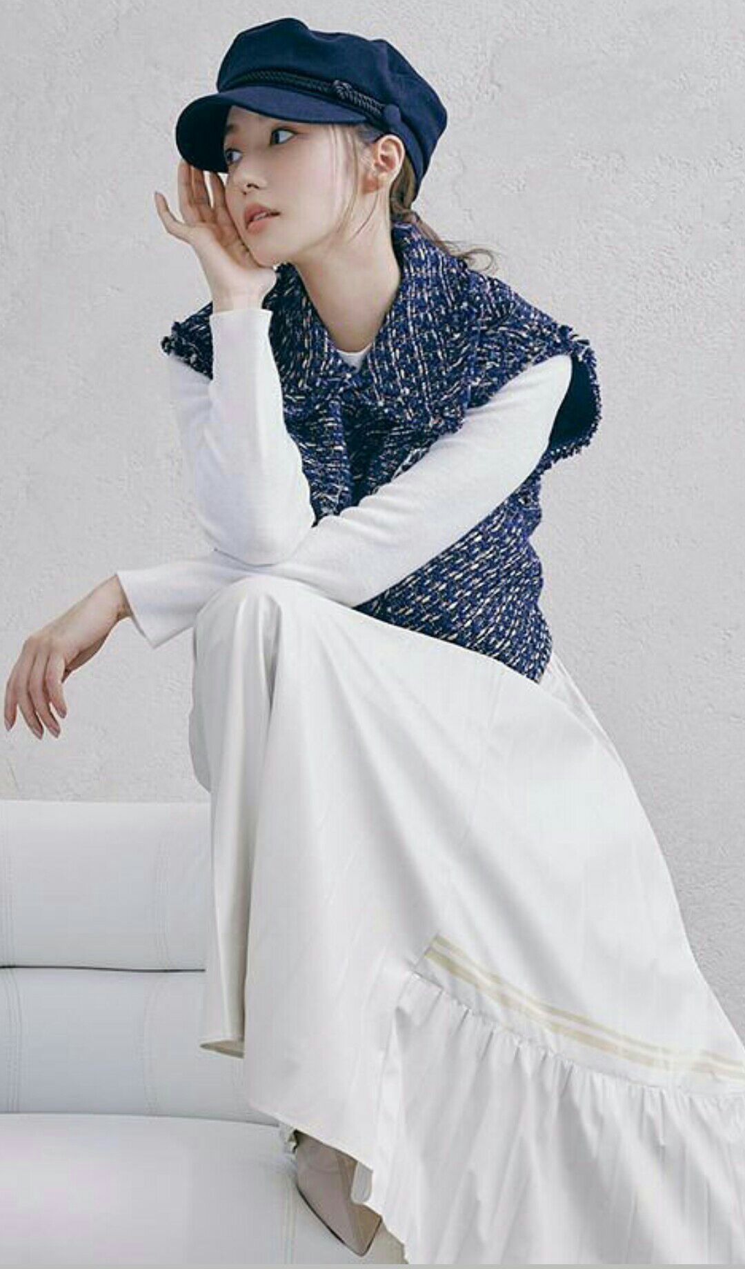 Behind-the-scenes cut of Park Minyoung