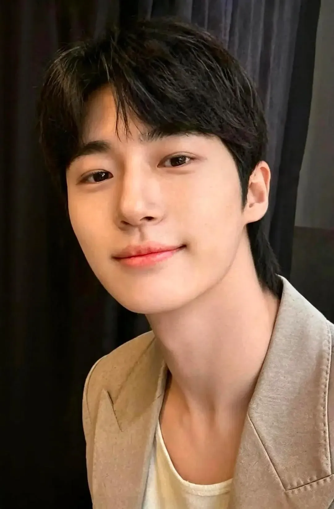 Recent activity shot of Byeon Wooseok