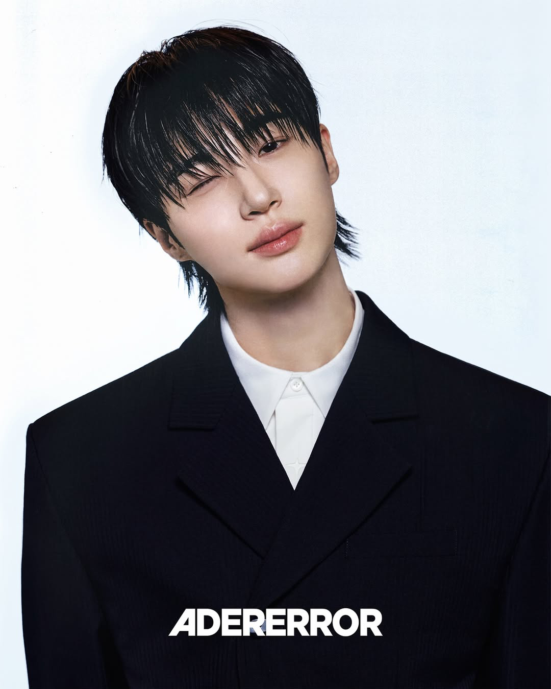 边佑锡的近期活动照