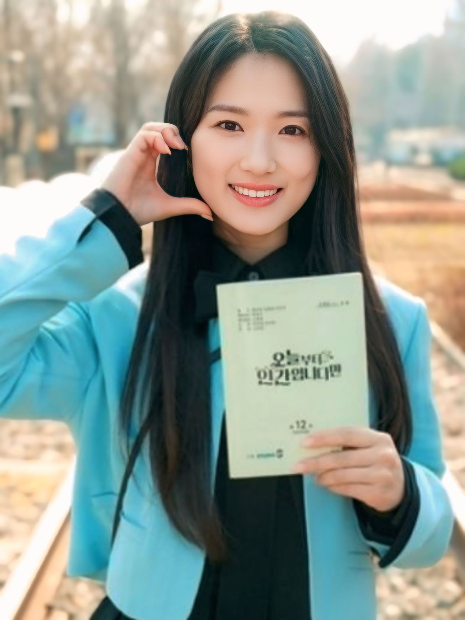 A moment captured by a fan of Kim Hyeyoon