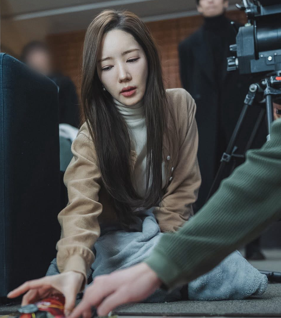 Latest photo of Park Minyoung
