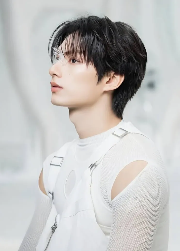 Latest photo of Wen Junhui