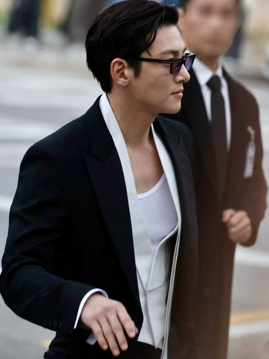 A moment captured by a fan of Ji Changwook