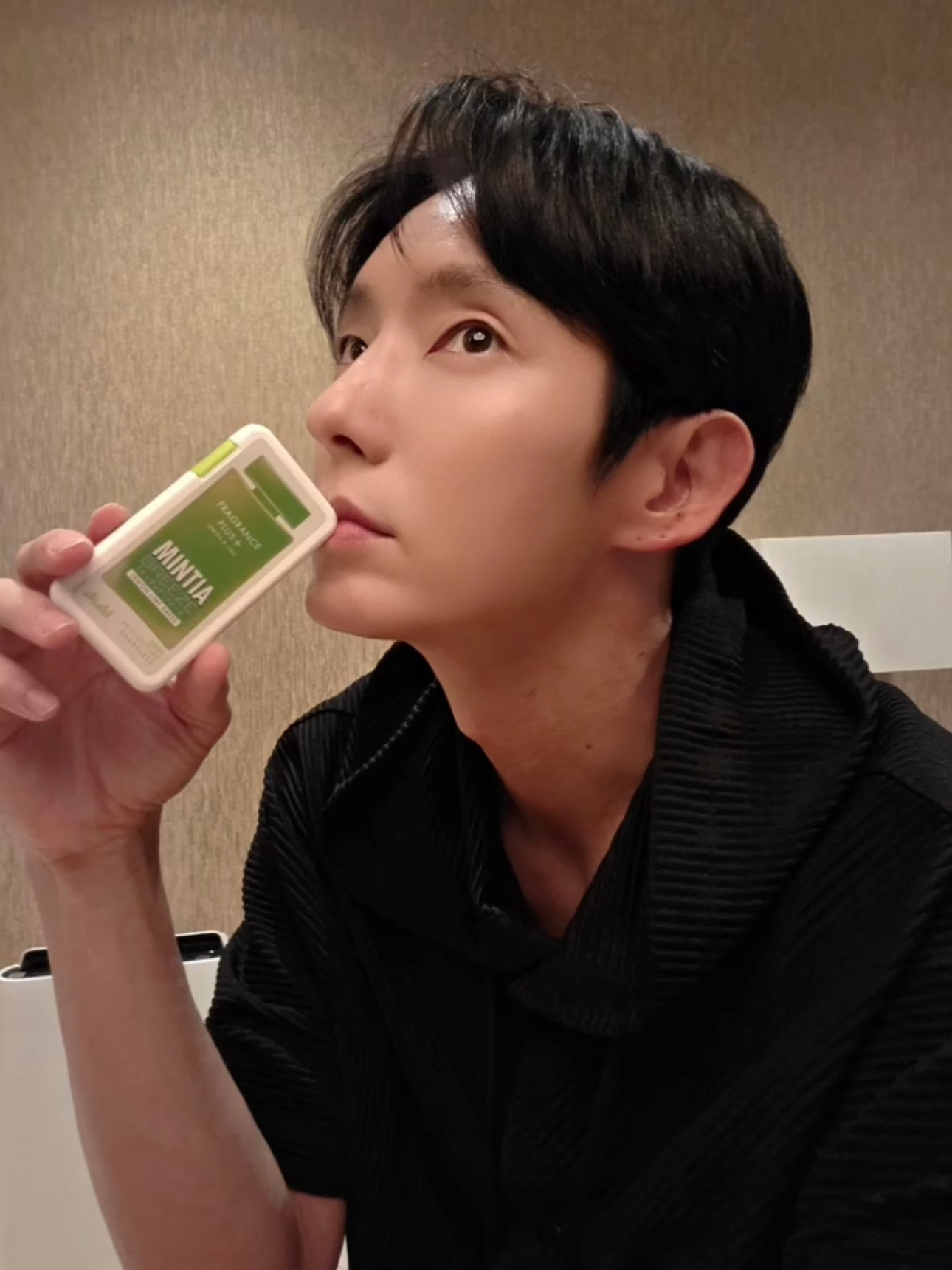 A moment captured by a fan of Lee Joongi