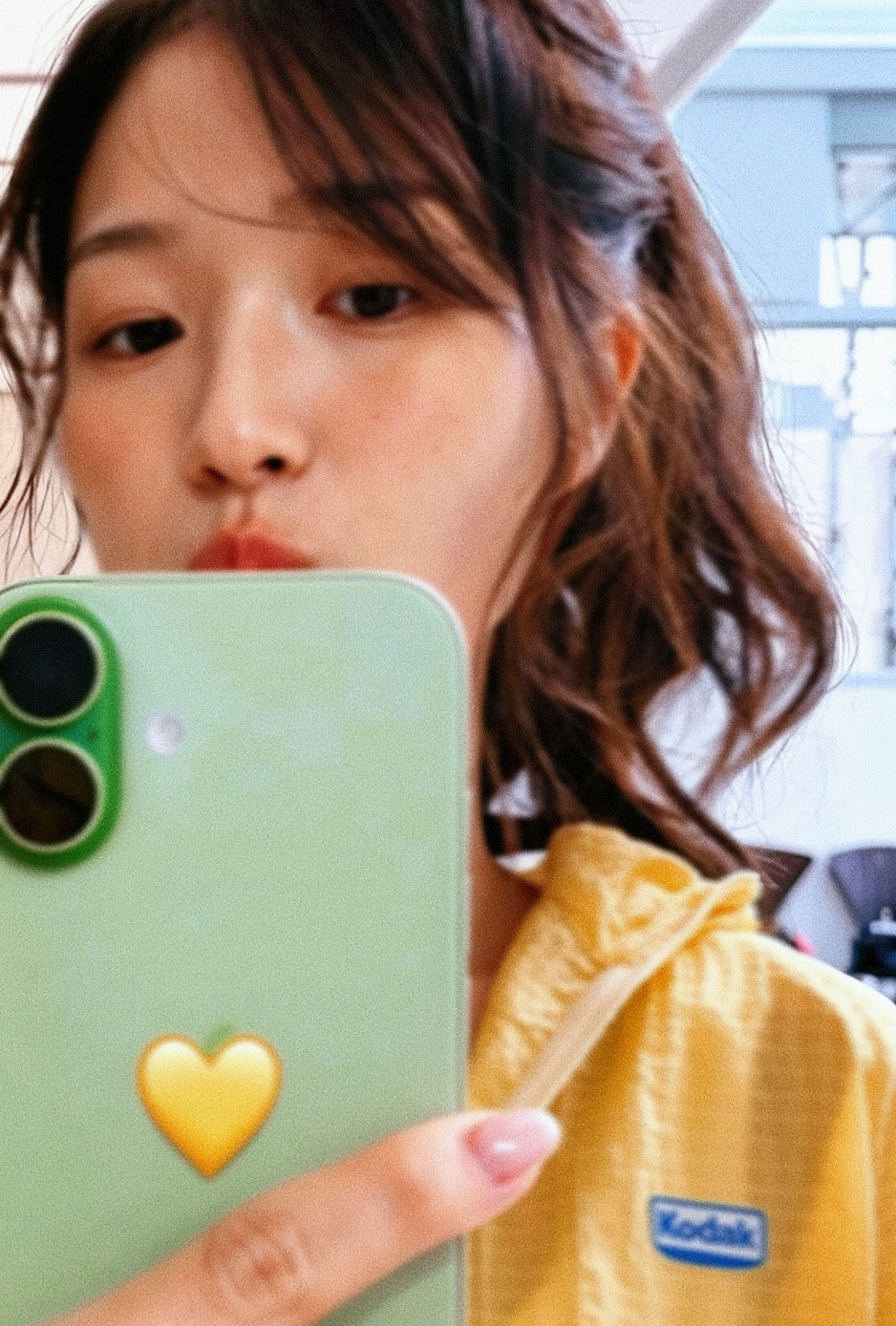 Behind-the-scenes cut of Kim Hyeyoon