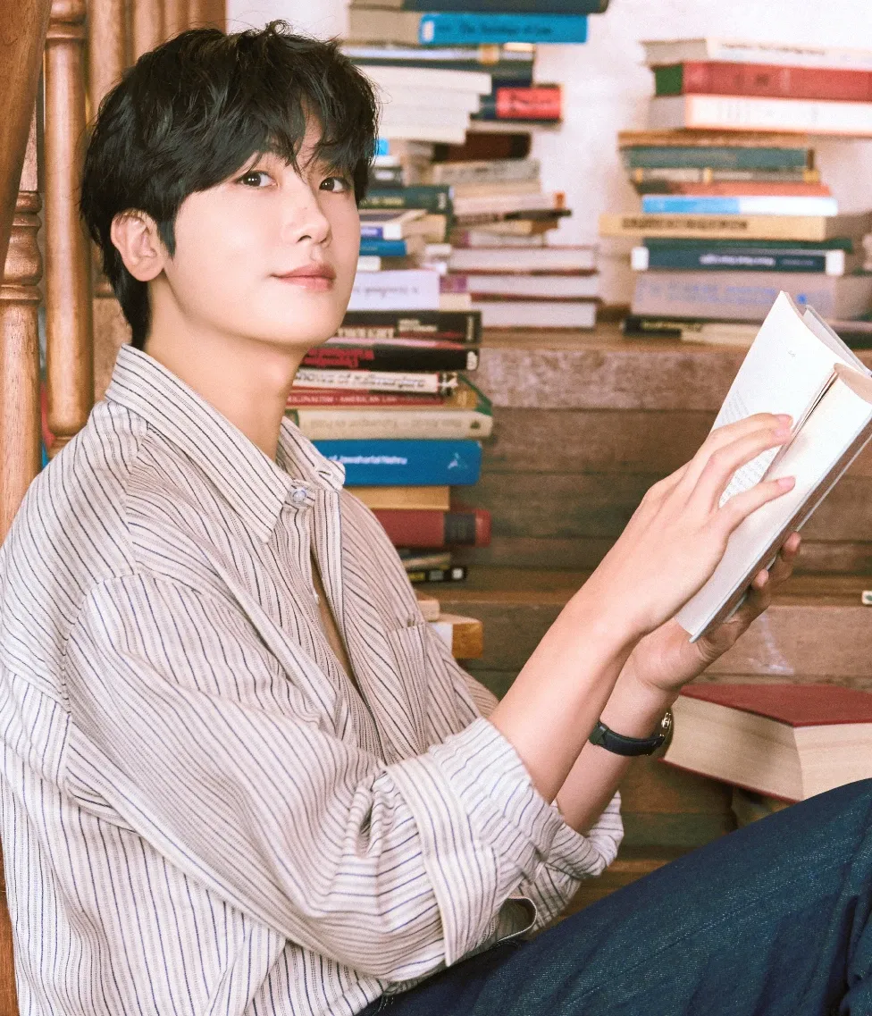 Latest photo of Park Hyungsik
