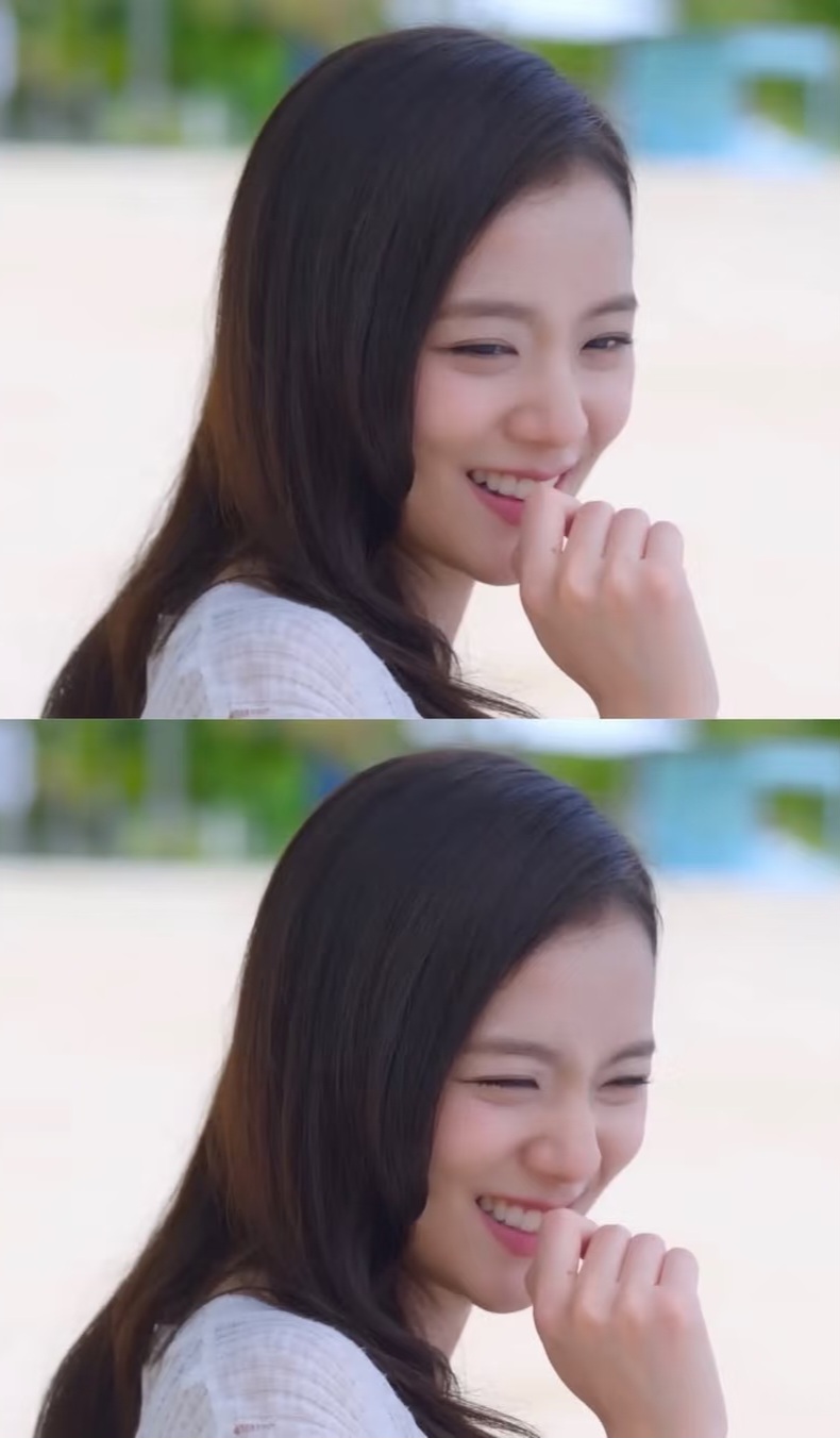 Behind-the-scenes cut of Jisoo (1995)