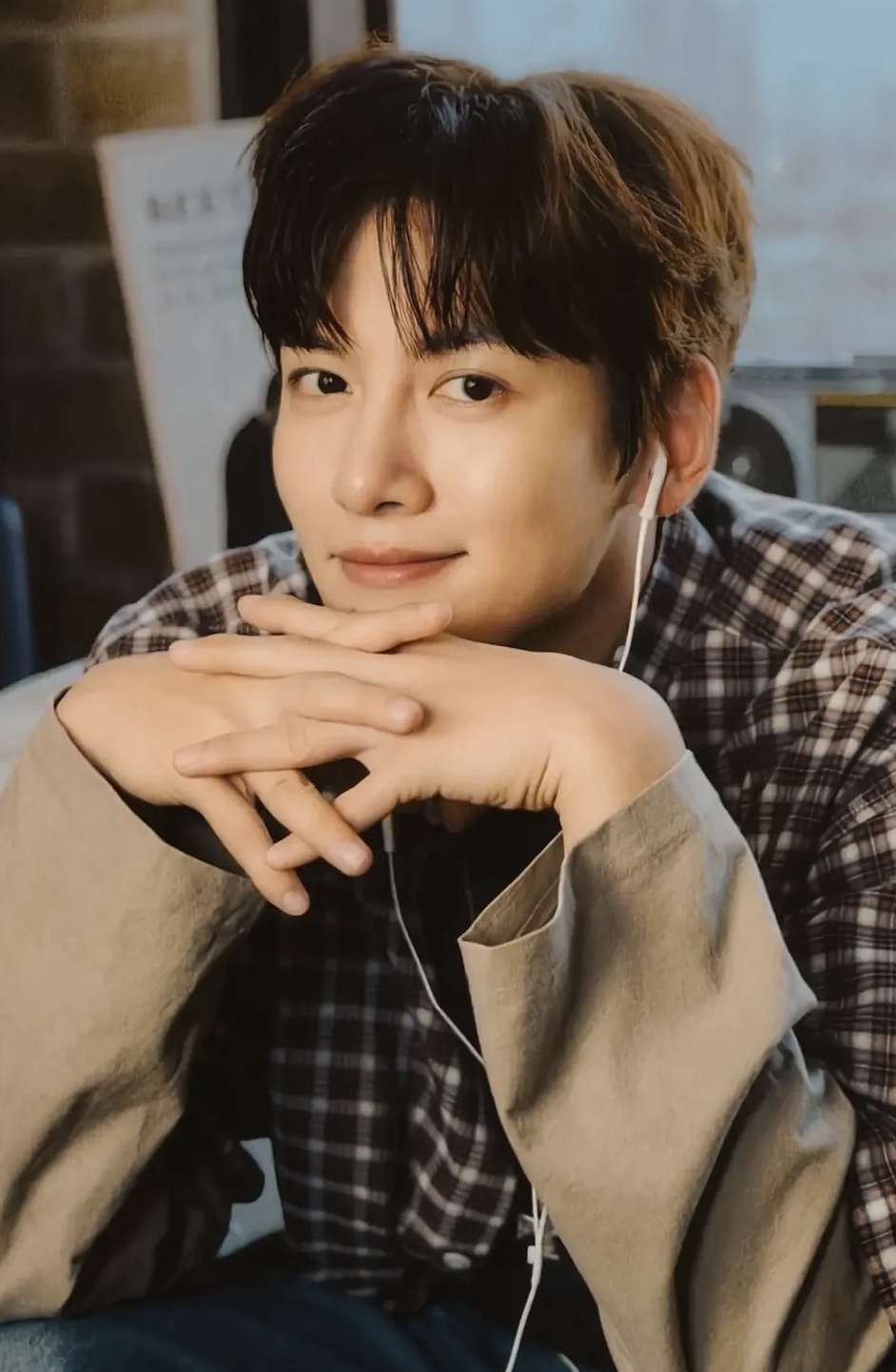 A moment captured by a fan of Ji Changwook