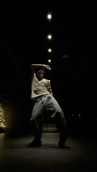 KAI background image recommended by Choeaedol Celeb fandom