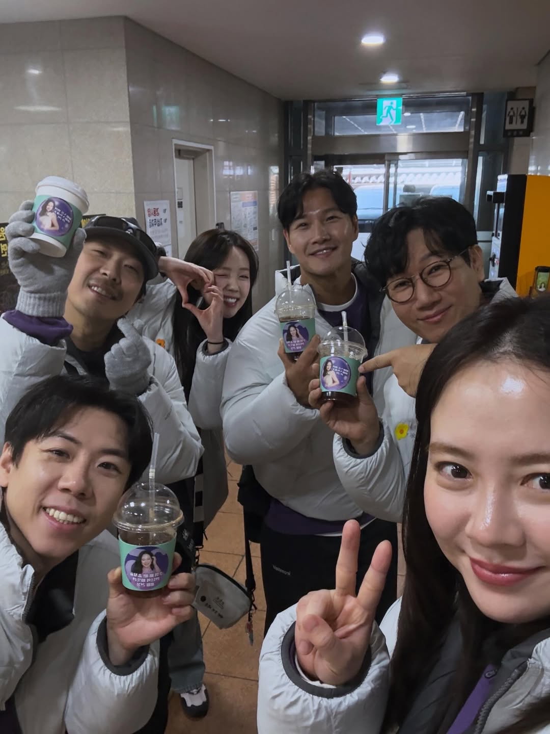 Cuplikan di balik layar dari Song Jihyo