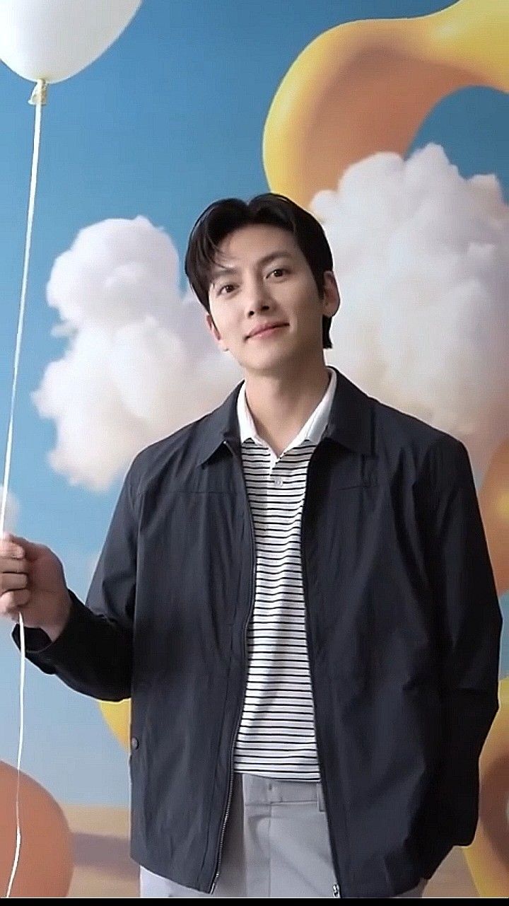 粉丝拍下的池昌旭瞬间