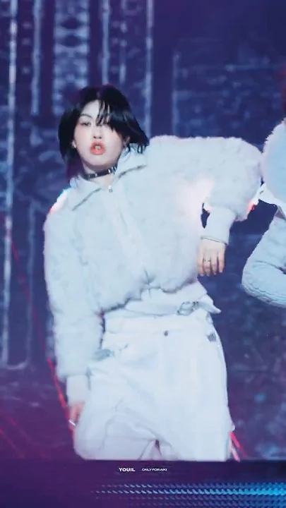 Emotional wallpaper shared by fans for Aiki