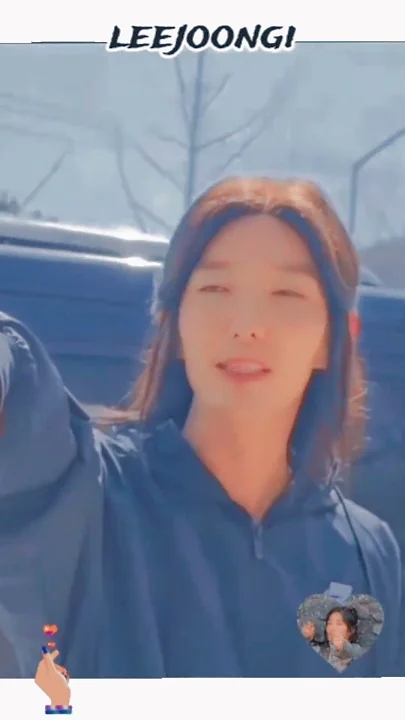 Emotional wallpaper shared by fans for Lee Joongi